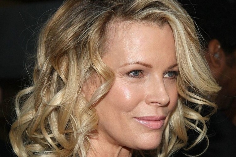 Carré wavy femme 50 ans - comment le porter comme une star