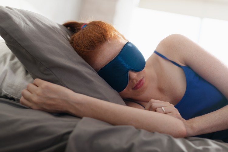 impact de l'été sur le sommeil rythme circadien perturbé dormir mal saison chaude canicule explication scientifique étude
