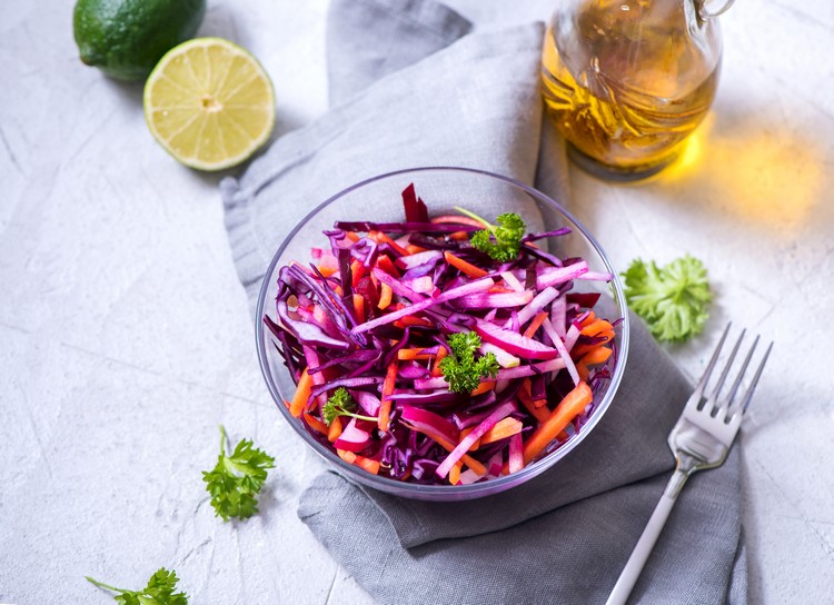 manger de la salade bienfaits nutritionnels quels ingrédients privilégier vitamines fibres conseils alimentation saine