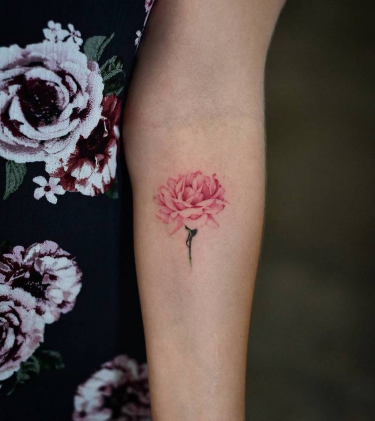 Tatouage Pivoine Avant Bras