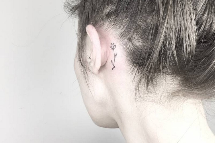 Tatouage pivoine - signification et 40 modèles toute partie du corps