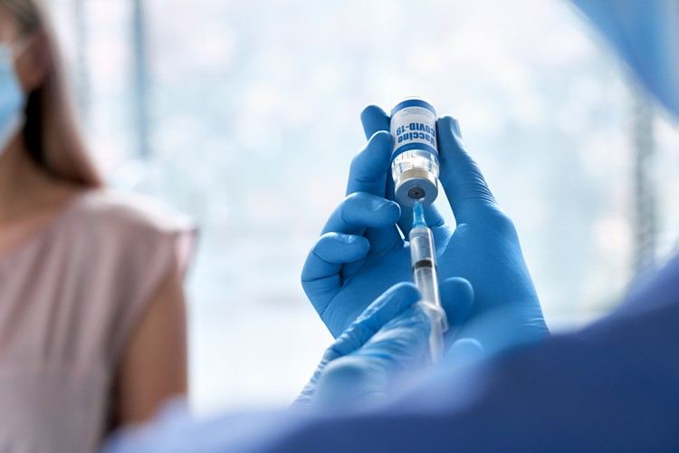 théories du complot vaccin Covid-19 allégations démystifiées pandémie coronavirus avis experts
