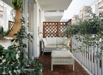 treillis balcon bois solution brise vue caillebotis bois plantes grimpantes