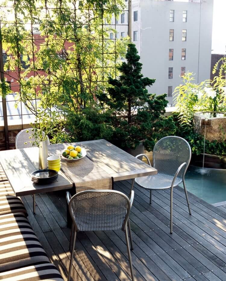 treillis métallique balcon design simple pour plantes grimpantes coin cozy