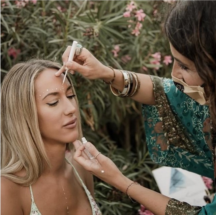 Comment faire un maquillage tribal mariage