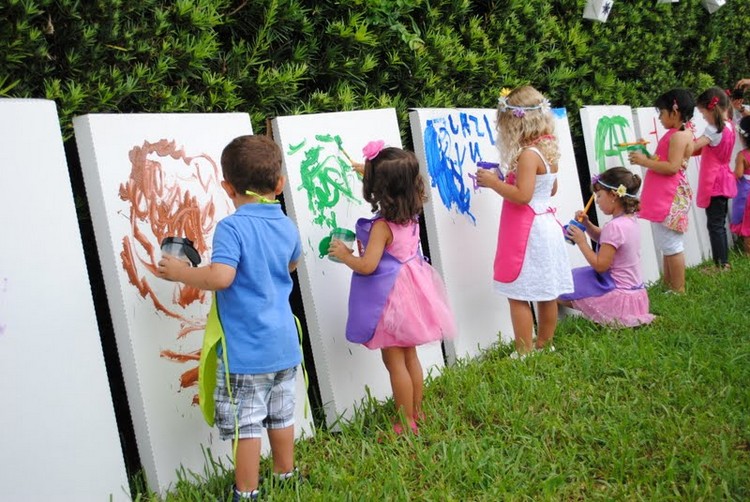 activités anniversaire enfant 5 ans 6 ans peinture tableaux géants