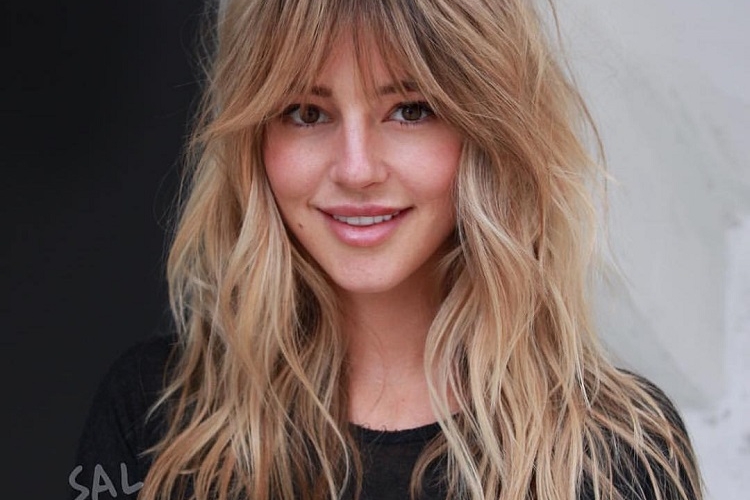 Coiffure cheveux longs et mi-longs : laquelle pour vous