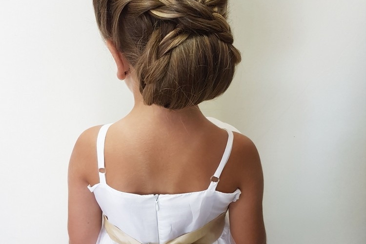 Coiffure mariage petite fille - 30+ idées pour tout type de cheveux