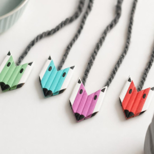 collier renard nouilles activité manuelle 10-12 ans fille