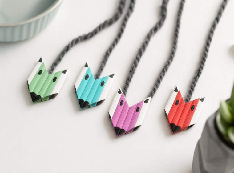 collier renard nouilles activité manuelle 10-12 ans fille