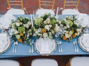 diy déco table mariage avec fleurs et fruits