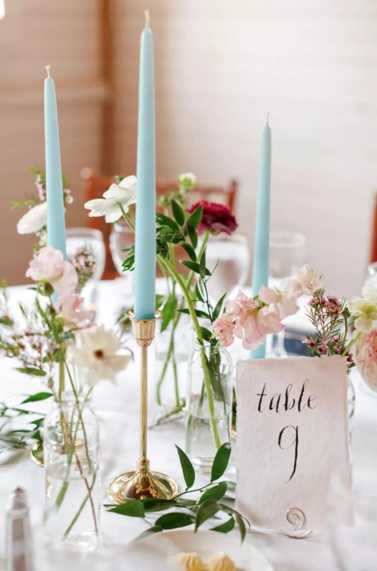 diy déco table mariage romantique bougies bleu pastel
