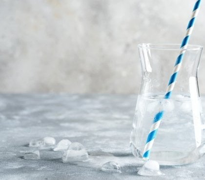 eau glacée provoquer maux de tête personnes à risque études scientifiques