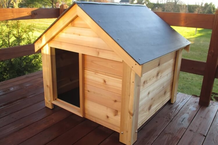 Fabriquer une niche pour chien : matériaux et tutoriels