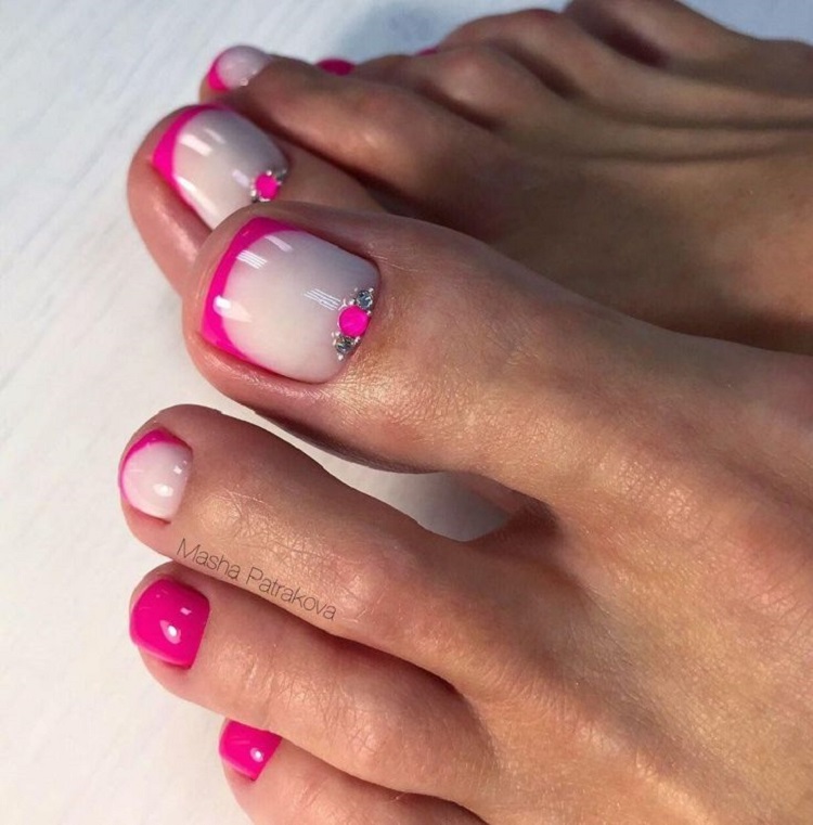 french manicure pied couleur rose fuchsia