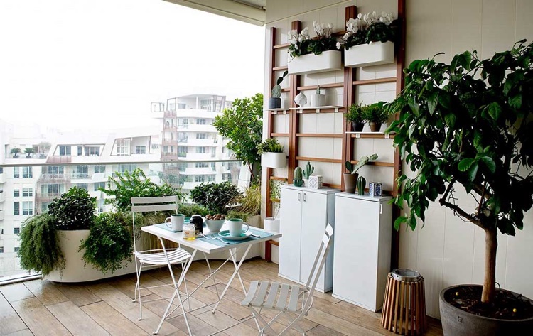 meuble de rangement pour balcon ou terrasse armoires avec treillis design moderne