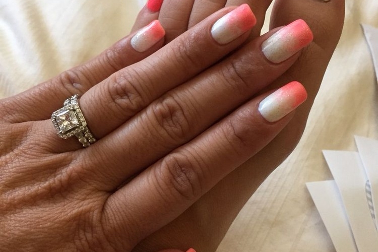 Ongles corail été 2021 - les top 20 idées repérées sur Pinterest