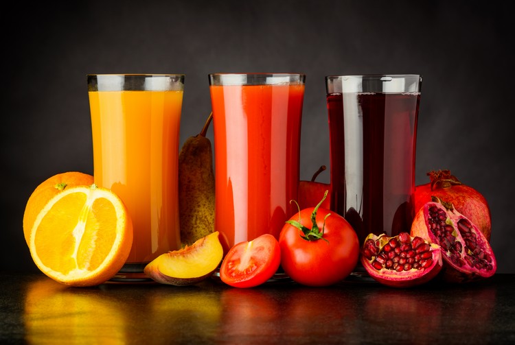 symptômes d'arthrite douleurs articulaires comment prévenir trois boissons recommandées boire des jus de fruits avec modération