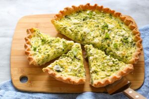 tarte à la courgette chèvre oigonns verts recette classique facile