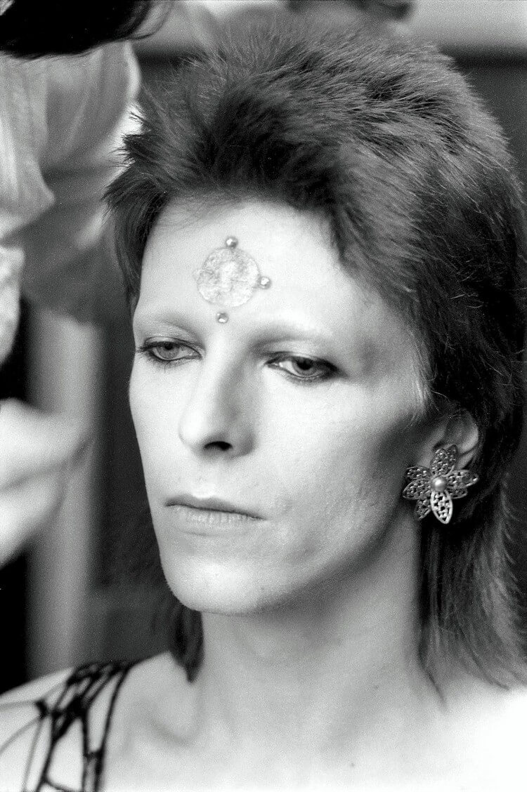 David Bowie role Ziggy Stardust coupe mulette années 1970