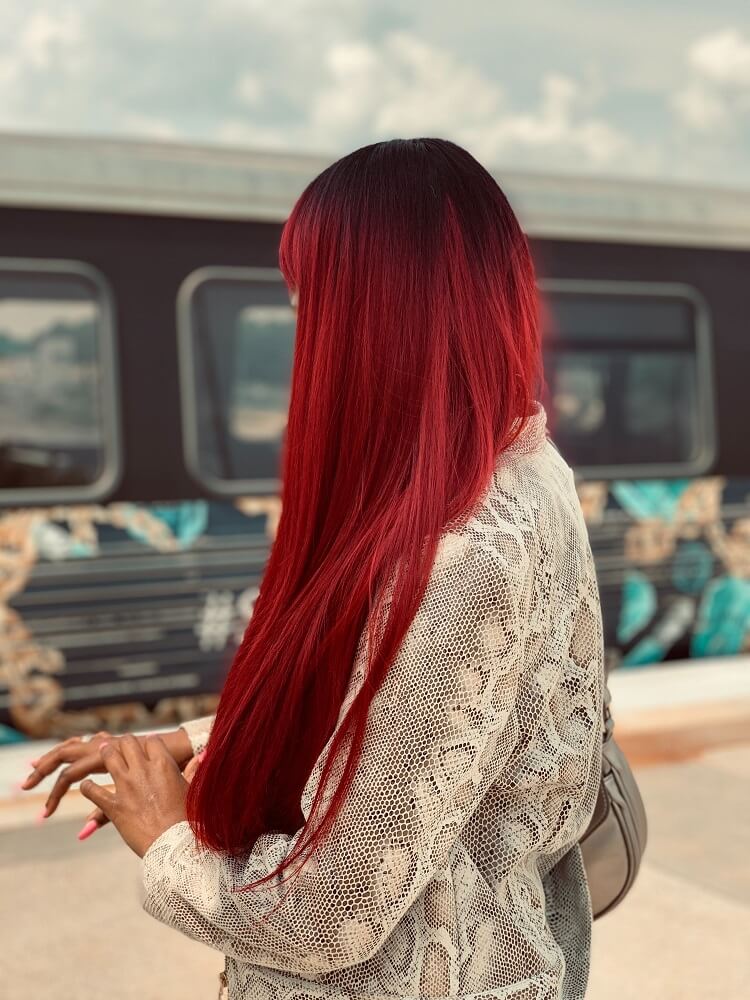 Rouge flamboyant- coloration cheveux automne hiver 2021