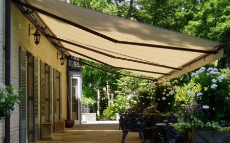 auvent terrasse aluminium option sans poteaux toit plat escamotable