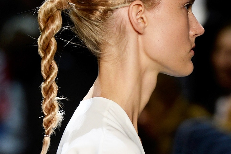 Coiffure en queue de cheval- astuces pour réussir un look parfait