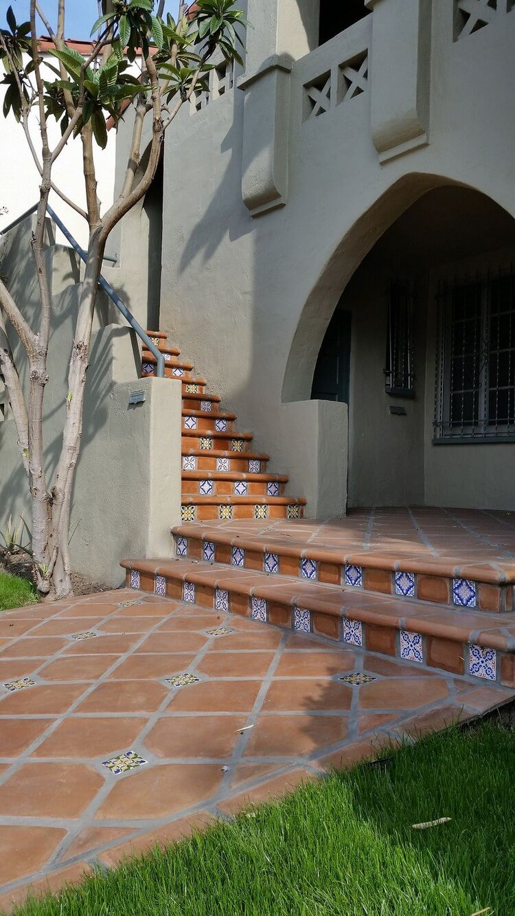quel carrelage pour escalier extérieur style exotique marocain