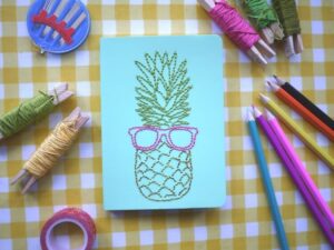 comment bien couvrir un livre carton broderie