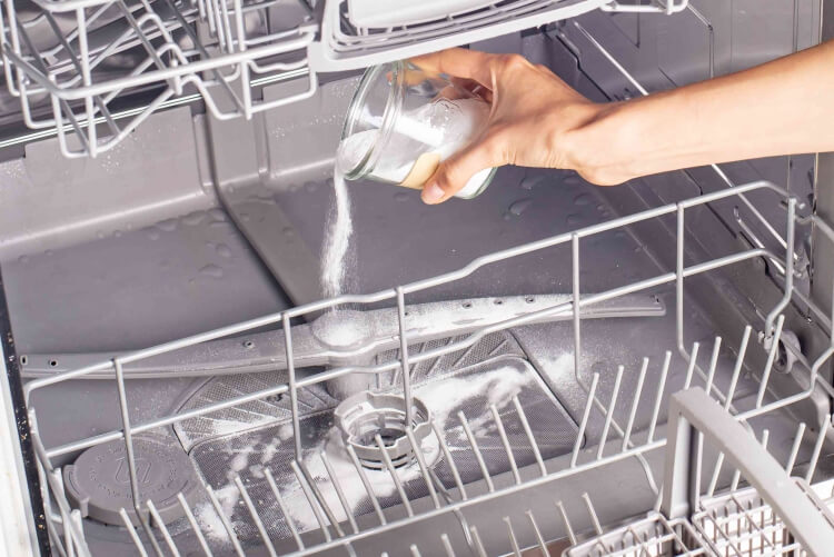 comment nettoyer un lave-vaisselle avec du bicarbonate de soude laver filtre eau savon