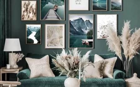 mur de cadres style décalé mur accent vert déco intérieure avec herbe de la pampa