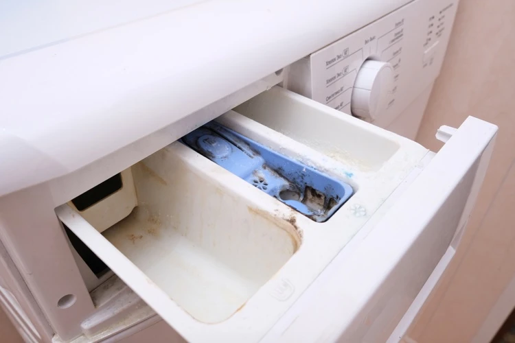 Comment enlever les moisissures dans le tiroir de la machine à laver naturellement