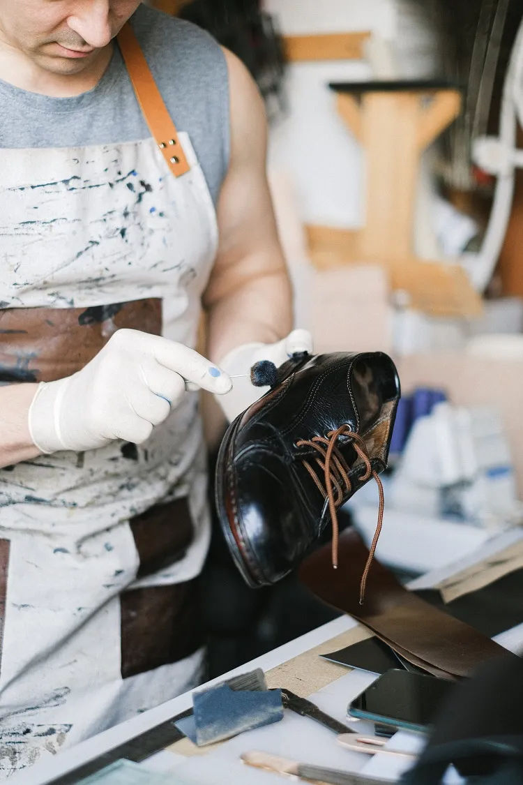 Comment enlever une tache de vos chaussures en cuir
