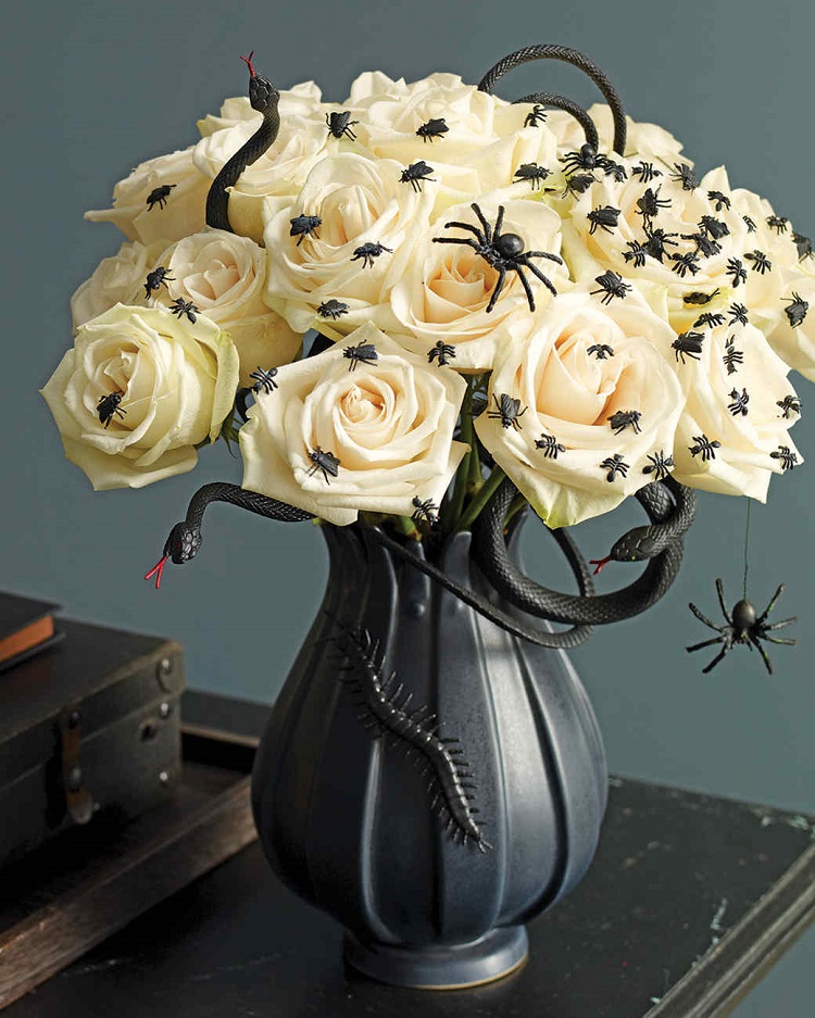 Déco de table Halloween à faire soi-même avec des fleurs
