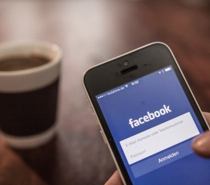 Facebook en panne Instagram Messenger WhatsApp perte de milliards de dollars Mark Zuckerberg