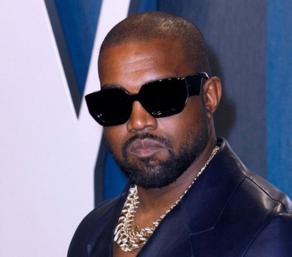 Kanye West rappeur americain changement du nom pesudonyme Ye