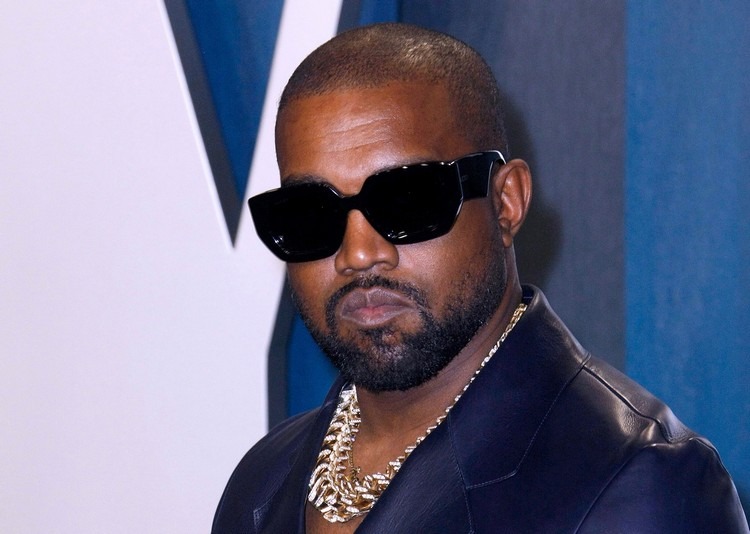 Kanye West rappeur americain changement du nom pesudonyme Ye