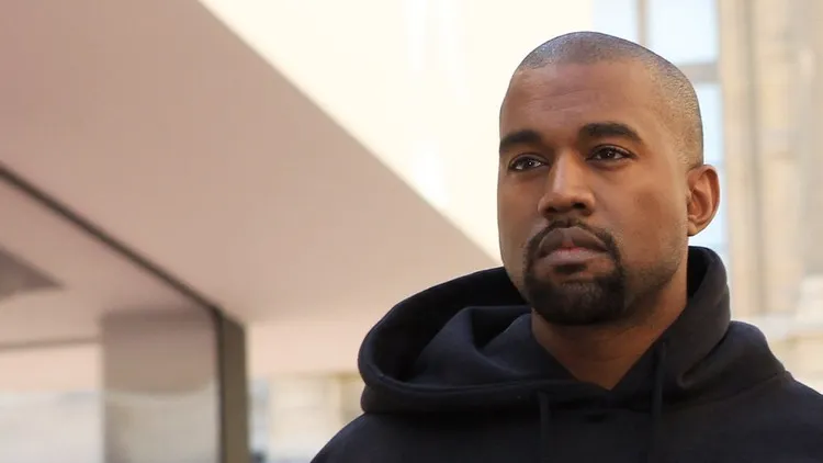 Kanye West rappeur americain changer de nom pesudonyme Ye