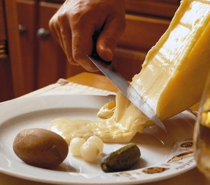 La recette suisse classique avec fromage à raclette