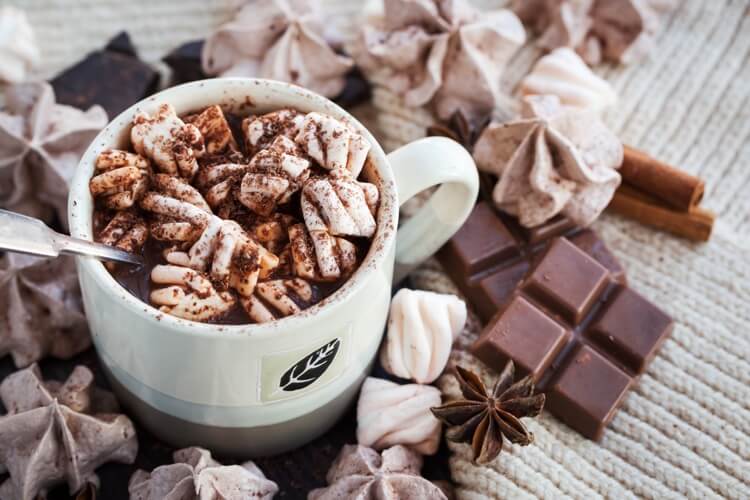 astuces et recettes pour préparer le chocolat chaud ultime cet automne