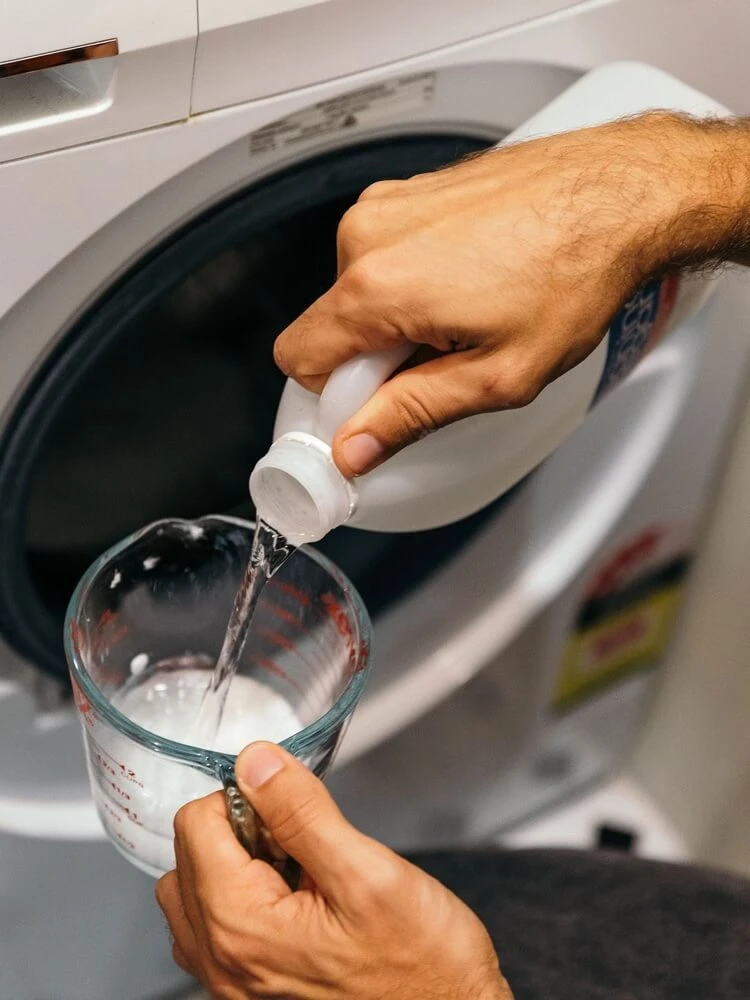 comment enlever les moisissures dans le tiroir de la machine à laver avec du vinaigre