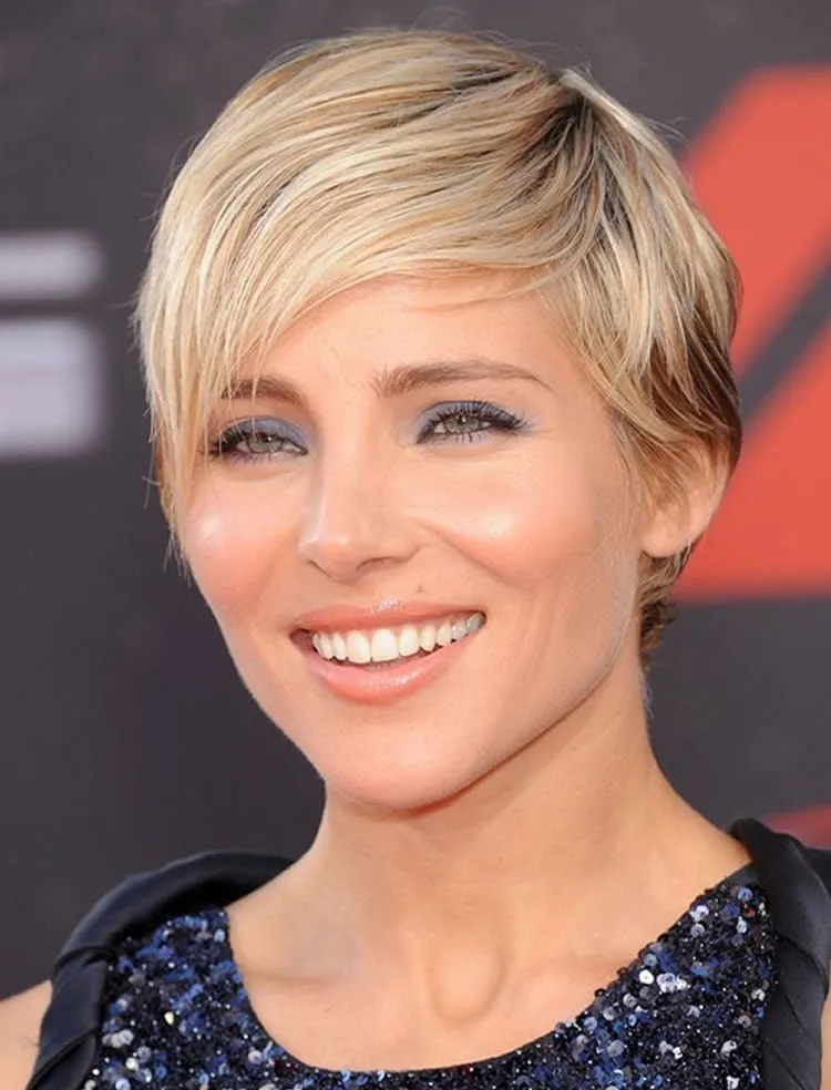 Short Hairstyles For Blonde Women 40 Years Soft Waves Trends 2021