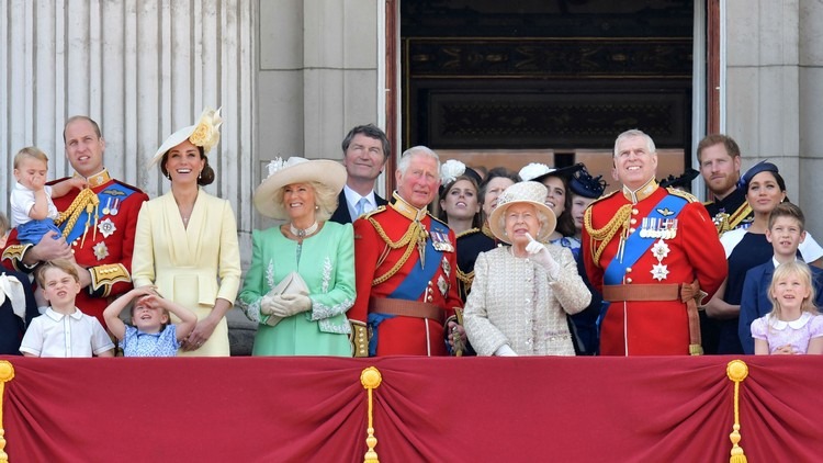 familles royales les plus riches au monde liste Europe Moyen-Orient famille royale britannique