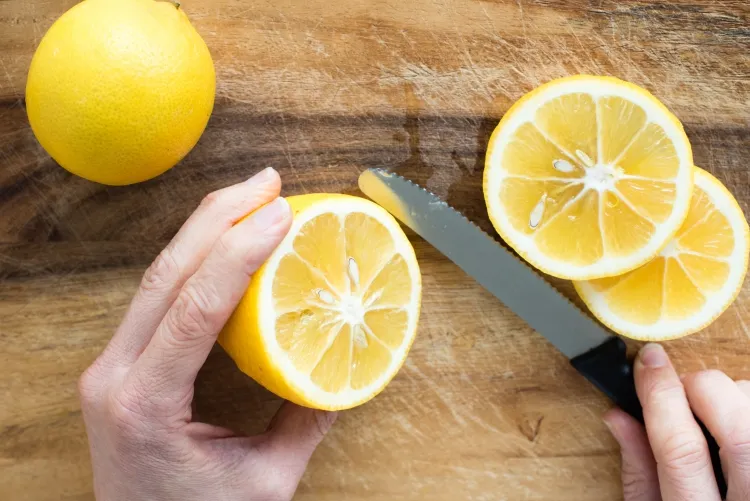 nettoyage du four au citron dégraissant naturel efficace