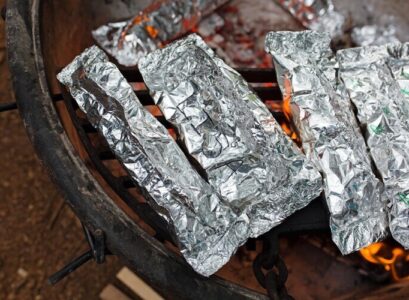 quels aliments ne pas mettre dans du papier aluminium