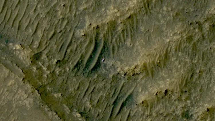 rover Perseverance capturé par image satellite HiRISE planète rouge Mars cratère Jezero