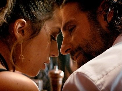 Bradley Cooper Lady Gaga rumeurs de couple amoureux A Star Is Born vérité dévoilée