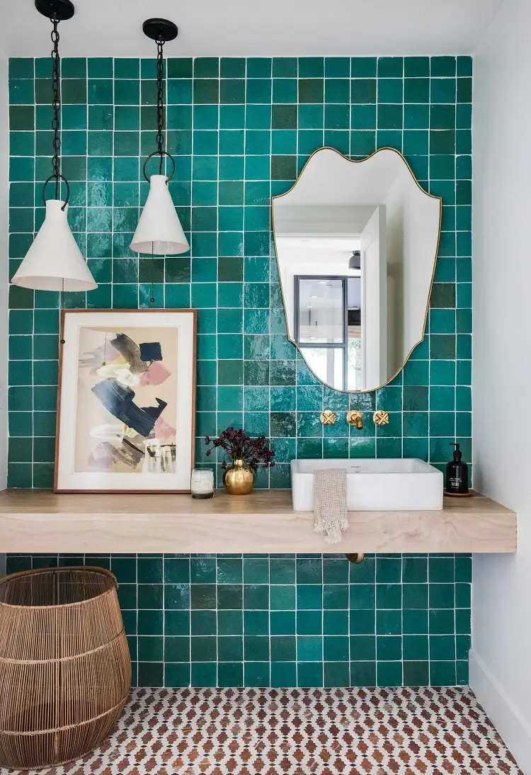 Implémenter la couleur turquoise dans la salle de bains !