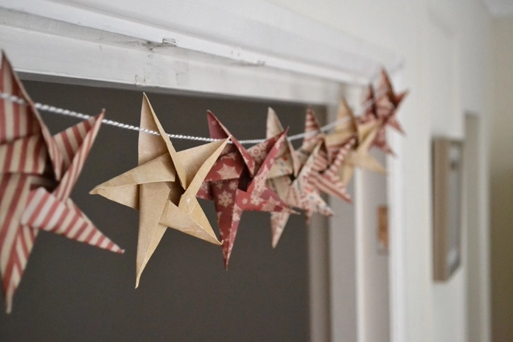 Origami etoiles papier deco Noel DIY a suspendre