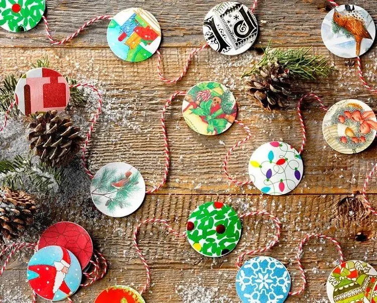 activités manuelles Noël enfants adultes recycler cartes de voeux années précédentes